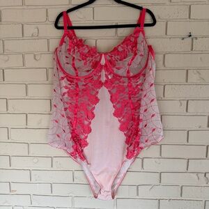 Torrid +6 Fuchsia Pink- Blush Sheer Embroidered Floral Mesh Underwire Bodysuit